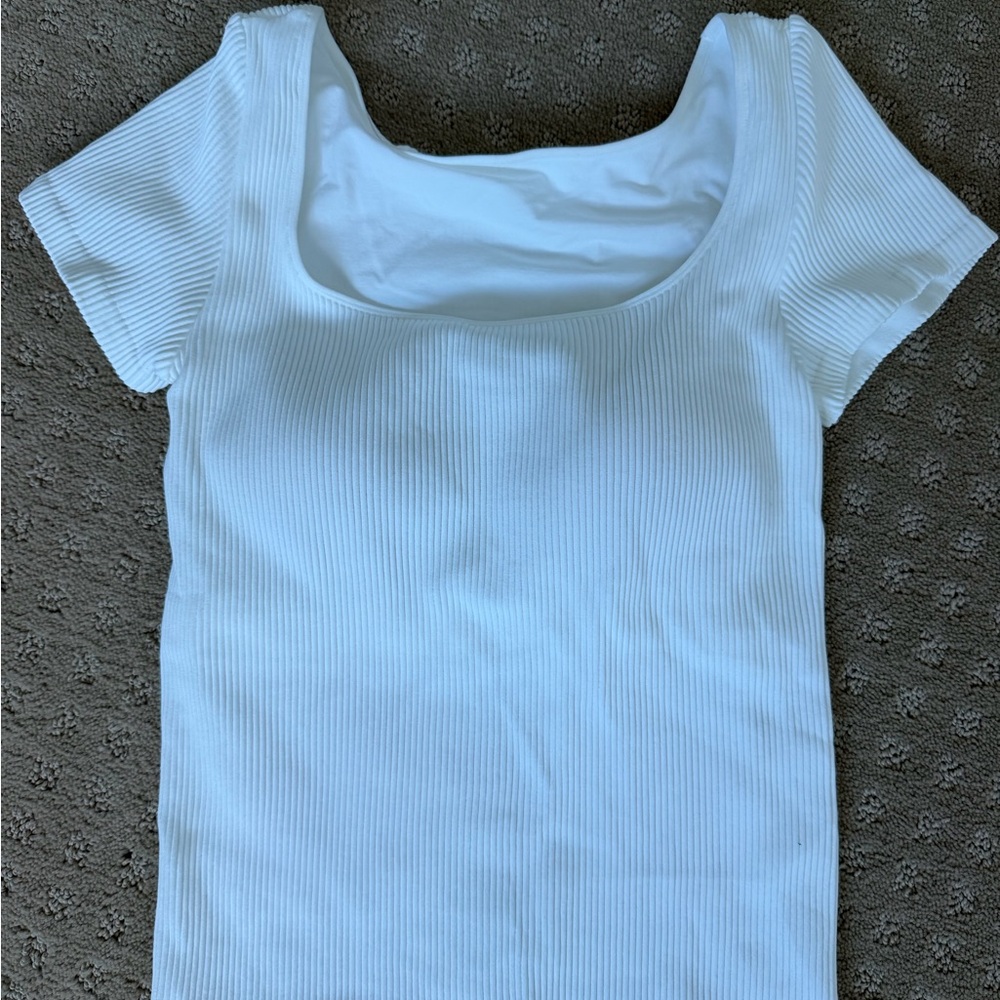 Uniqlo White Ribbed Short Sleeve Top